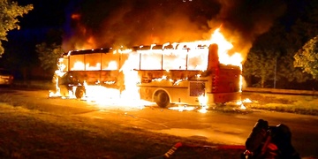 Požár autobusu ve Skladové ulici