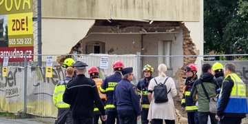 V souvislosti se zřícením části domu na Roudné zahájili kriminalisté úkony trestního řízení