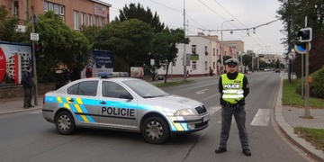 Více než dvacet lidí v Plzni požilo alkohol či si "šlehlo" dávku, sedlo za volant auta a vyrazilo do ulic