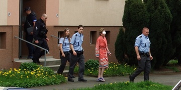 Žena v Plzni právě probodla muže