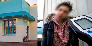 Famózní opice u famózního kuřete