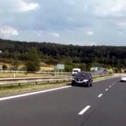Žena vzala přivaděč protisměrem