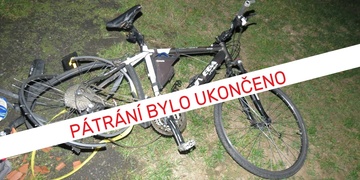 Řidič tmavého BMW srazil cyklistu a z místa ujel - Aktualizováno