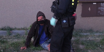 Bezdomovec s více než čtyřmi promile