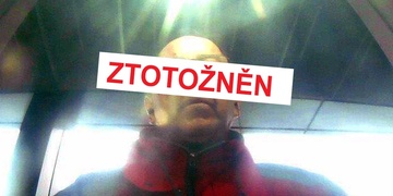 "Dejte mi váš telefon i platební kartu s pinem a já vám tam vložím vaši výhru!"