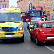 Sražená žena na Americké – , 