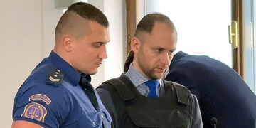 Bývalý primář Vojtěch Česák byl před chvílí odsouzen k výjimečnému trestu