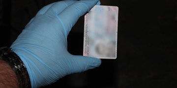 Jak usnadnit policii práci - nechte na místě své trestné činnosti občanku