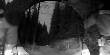 Narkoman a dealer ujížděl policistům a cestou z okénka vyhazoval pervitin