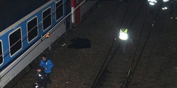 Vlak srazil a na místě usmrtil člověka