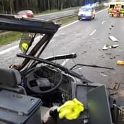 Velmi vážná nehoda, u Sulkova se střetl autobus s kamionem