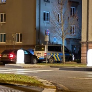Spor dvou mužů vyvrcholil poškozením auta a následným transportem zbitého viníka do nemocnice