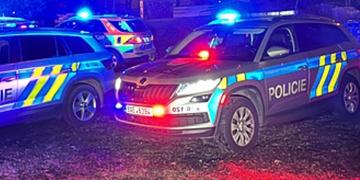 Opilý mladík napadl výpravčího i zasahující policisty