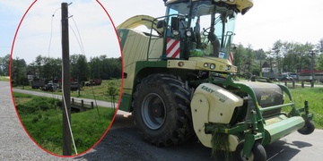 Kombajnér přestřihl elektrické vedení do vsi