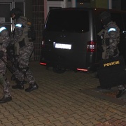 Vyhrožoval manželce, došla si pro něj zásahovka