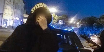 Mladík bez řidičáku na sebe strážníky sám upozornil hloupým přestupkem