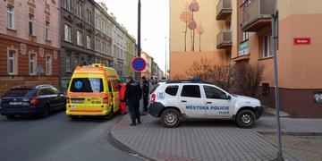 Kolaps seniorů i záchvat ženy