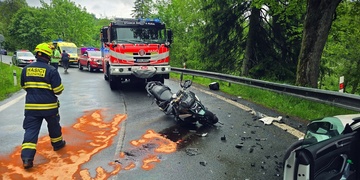 Střet motocyklu s osobním vozem