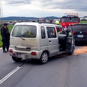 Senior nedobrzdil před kolonou