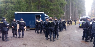 Další policejní cvičení - nyní pátrání v Brdech