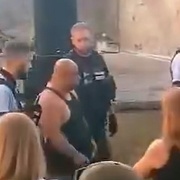 Muže podezřelého ze zabití zadrželi přímo na punkovém koncertě