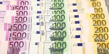Podvodník obral firmu o 498.000 korun