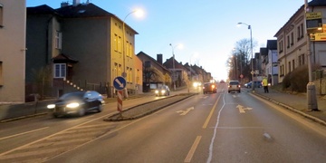 Patnáctiletý chlapec skončil po sražení autem na Emergency