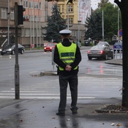 Opravdu velikou přemíru alkoholu řešila policie v Plzni i Plané