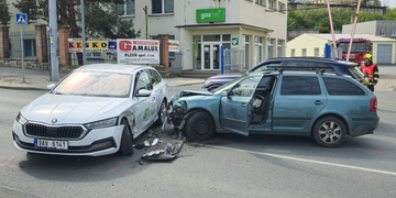 Nedání přednosti skončilo nehodou