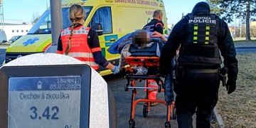 Těžce podchlazený muž nadýchal strážníkům téměř tři a půl promile
