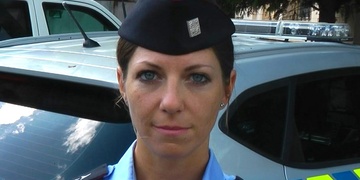 Mladistvý recidivista na Petrohradu zkopal muže do bezvědomí