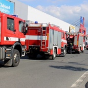 Evakuaci zaměstnanců v Tesco Rokycanská spustilo čidlo