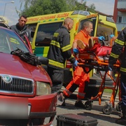 Řidič dostal za jízdy záchvat a upadl do bezvědomí