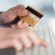 "Ještě mi tam vyplňte to číslo z SMS," a devětašedesátiletá žena přišla o téměř čtyři sta tisíc