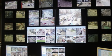 112 strážců, kteří nikdy neusnou – navštívili jsme jedno z nejtajnějších pracovišť policie