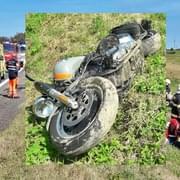 Policie hledá svědky dopravní nehody motocyklu i řidiče osobního vozu, který z místa odjel