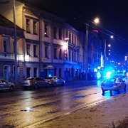 V Borské ulici byl nalezen těžce zraněný člověk, policie hledá svědky