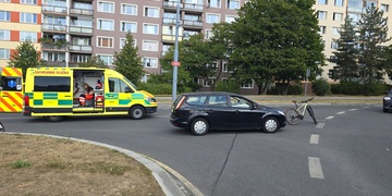 Střet auta s cyklistkou