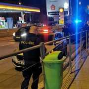 Viděli jste dnešní napadení muže v tramvaji č. 4?