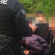 Opilá nezletilá dívka chtěla ve strachu přespat u kamaráda