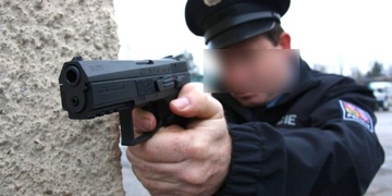 Střelba u Dobřan a napadení policisty