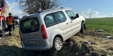 Rychle jedoucí řidič nezvládl své auto a pak nadýchal více než tři promile