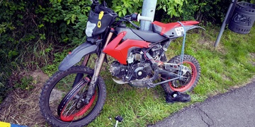 Nehoda motorkáře - tři promile i platný zákaz řízení