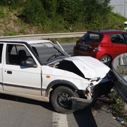Nehoda dvou vozidel na dálničním přivaděči na Domažlice