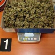 Muž opakovaně prodával dětem drogy
