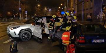Při noční nehodě byly zraněny čtyři ženy