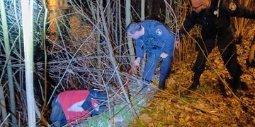 Muž spadl ze srázu