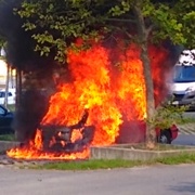 Požár vozidla na Rokycanské