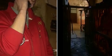 Host v restauraci pomočil stůl