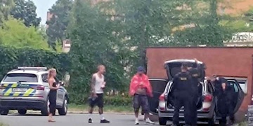 Pohotový svědek vypátral a policii předal partičku zlodějů